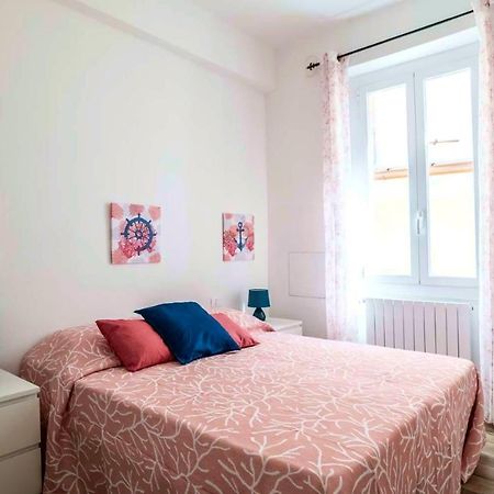 A Mae Riva - La Tua Casa Al Porto Antico Apartment Genoa Exterior photo